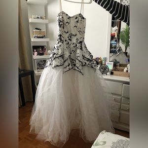 COPY - WHITE/BLACK PROM DRESS